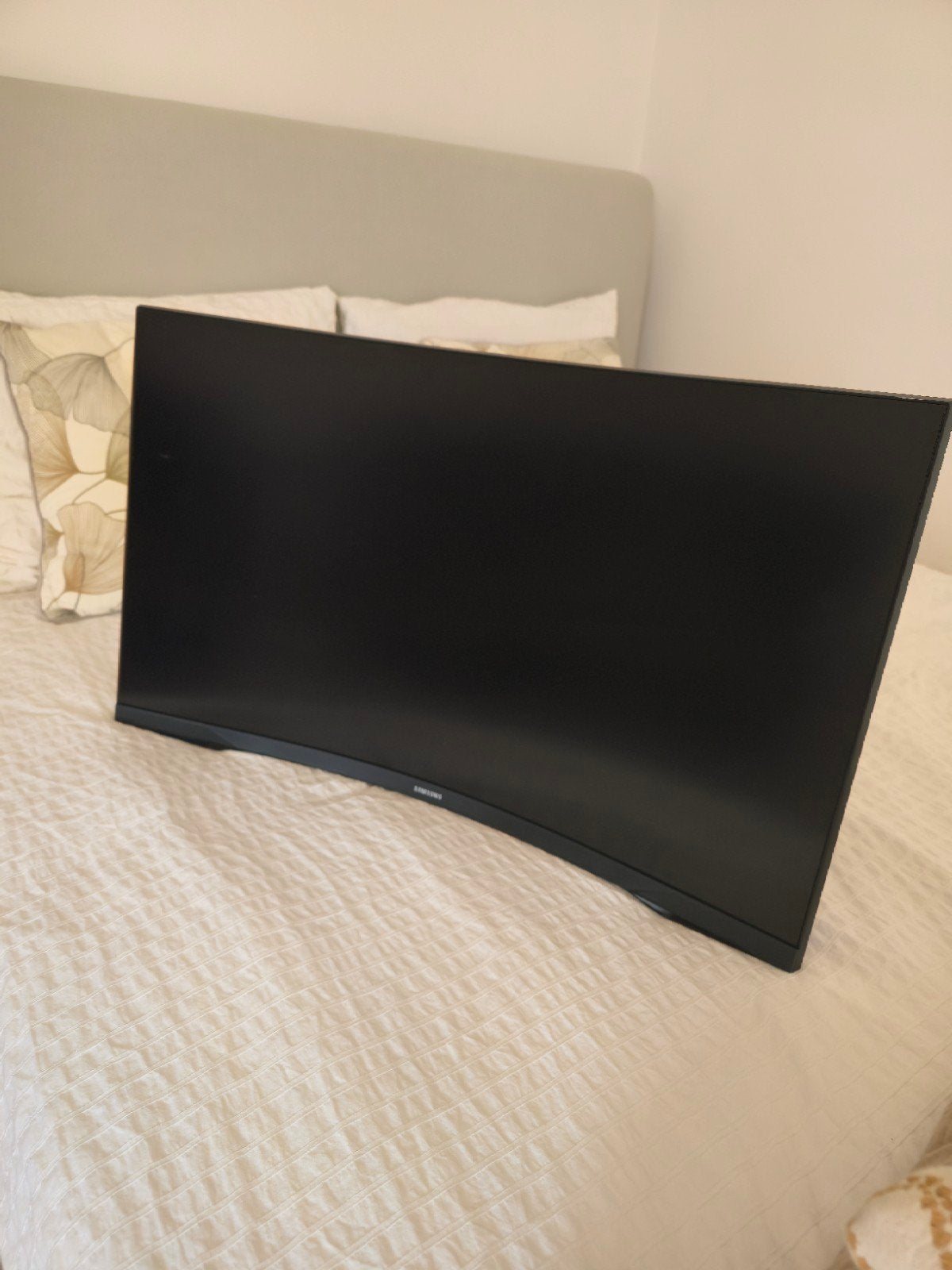 Samsung G5 32 inch Curved Monitor met Invision Monitor Arm, Gaming, 101 t/m 150 Hz, Curved, VA