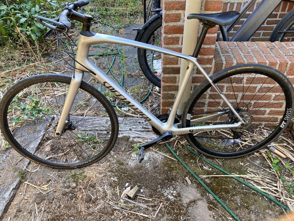 spesialized sirrus 4.0 carbon  large, 28 inch, Carbon, Zo goed als nieuw, Meer dan 20 versnellingen