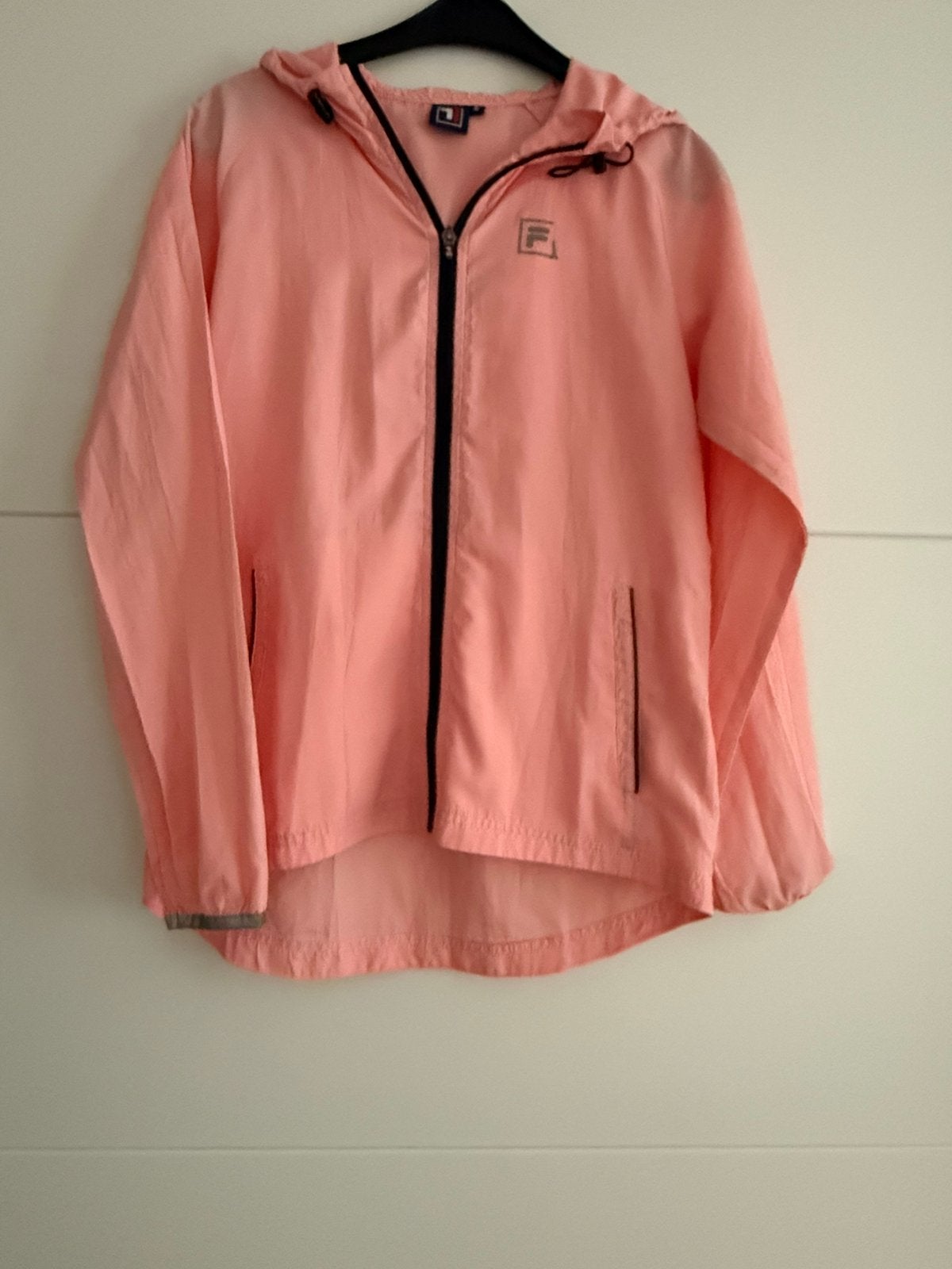 FILA dames sport-/hardloopjas roze- S – zo goed als nieuw, Ophalen of Verzenden, Zo goed als nieuw, Maat 36 (S), Hardlopen of Fietsen