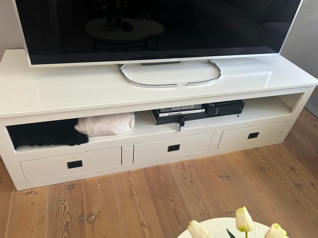 Tv kastje, Ophalen, Zo goed als nieuw, 25 tot 50 cm, Minder dan 100 cm