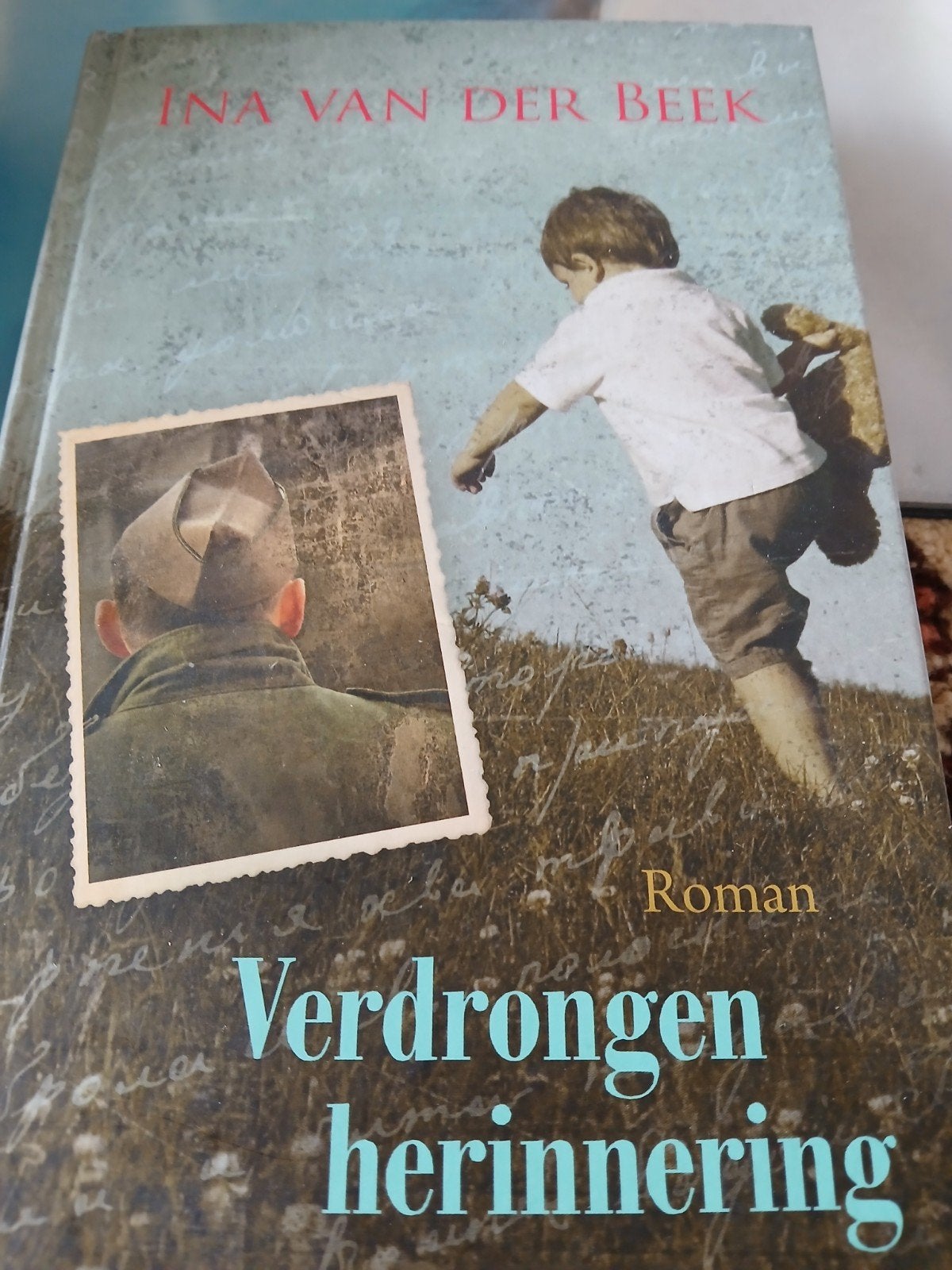 Ina van der Beek - Verdrongen herinnering, Ophalen, Gelezen, Ina van der Beek