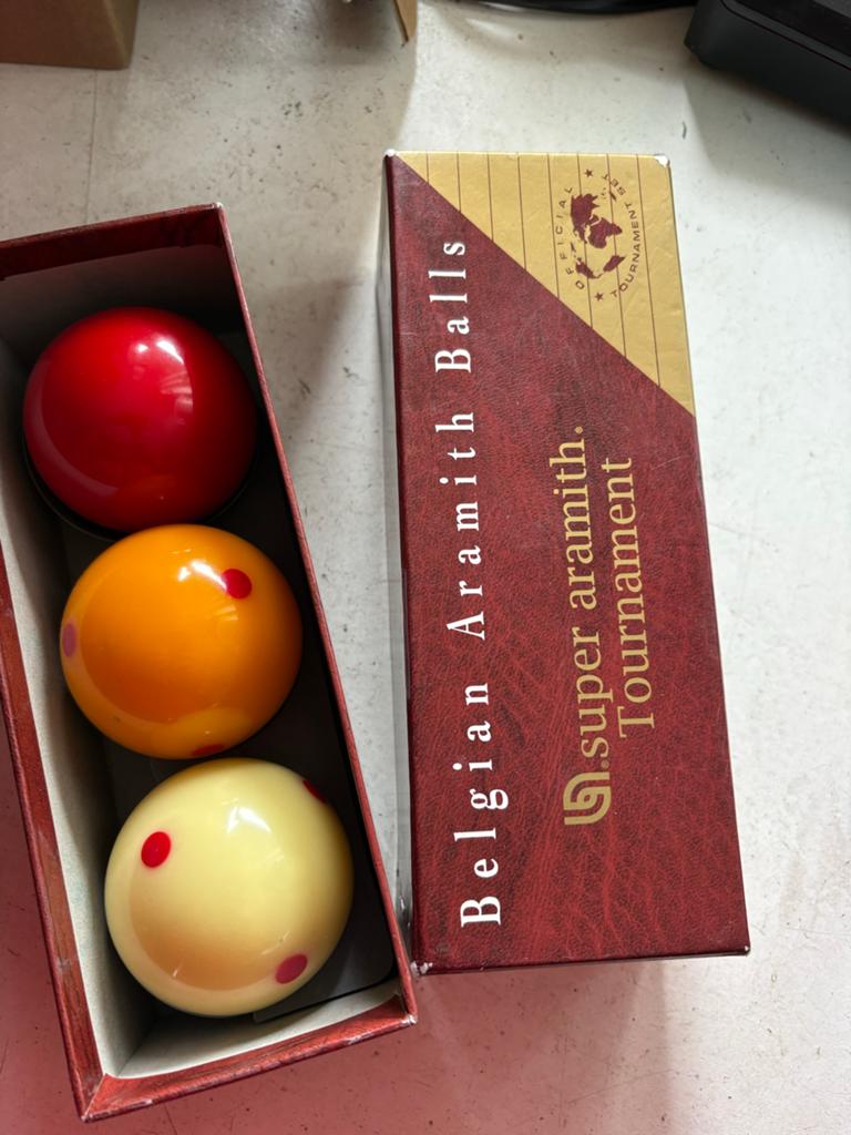 Aramith Tournament Biljartballen Set, Sport en Fitness, Biljarten en Poolen, Ophalen of Verzenden, Zo goed als nieuw, Keu of Ballen