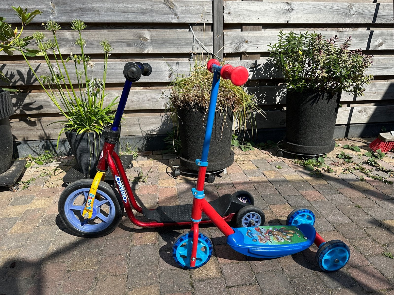 2x Steps: Corvino en Paw Patrols 3-wielers, Fietsen en Brommers, Ophalen, Gebruikt, Gewone step, Corvino