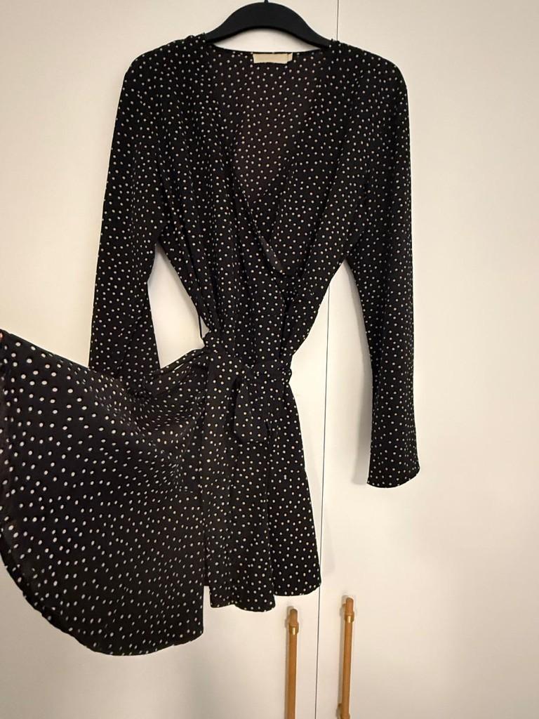 Sam Friday jurk met stippen, Maat 38/40 (M), Sam Friday, Zwart, Ophalen of Verzenden