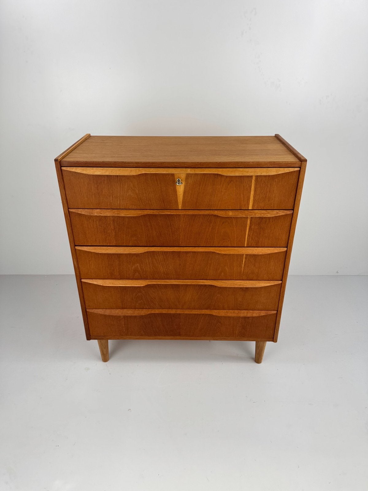 Danish Oak Chest of Drawers, Denmark, 1960s, Ophalen, Z, Z, Z