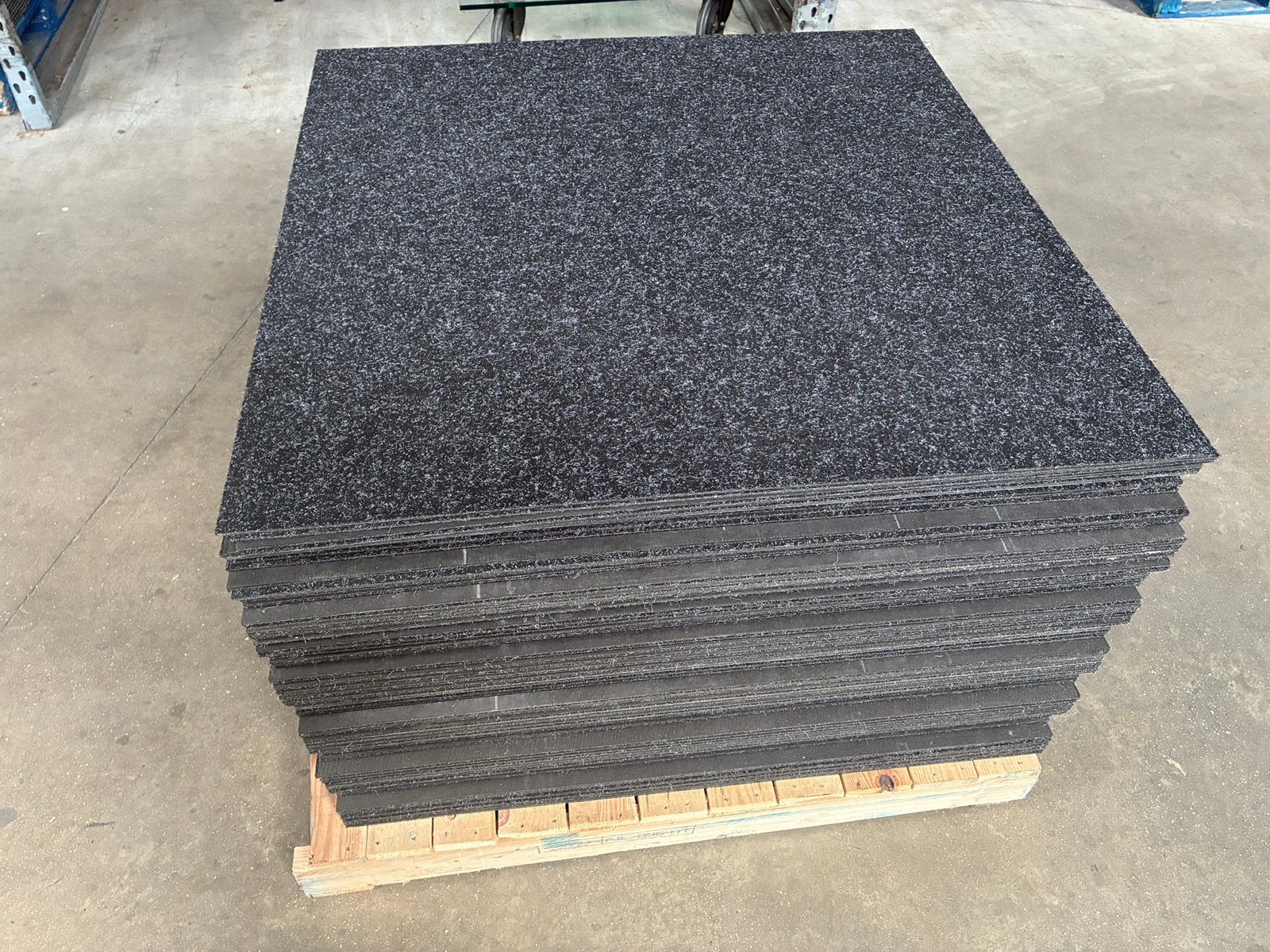 Zwarte Tapijttegels100x100, Ophalen, Gebruikt, 75 m² of meer, Geel