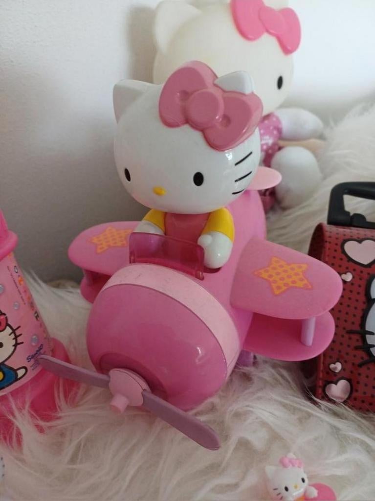 Hello Kitty spulletjes speelgoed en opklapbare opbergmand, Ophalen of Verzenden, Zo goed als nieuw