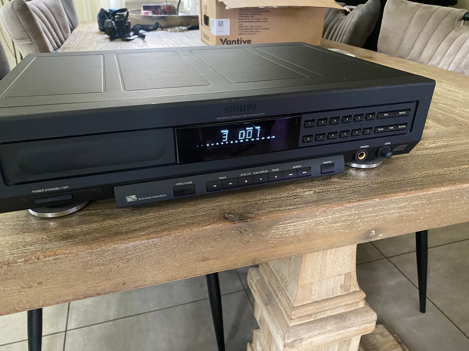 Philips cd 910 speelt prima, Ophalen of Verzenden, Zo goed als nieuw