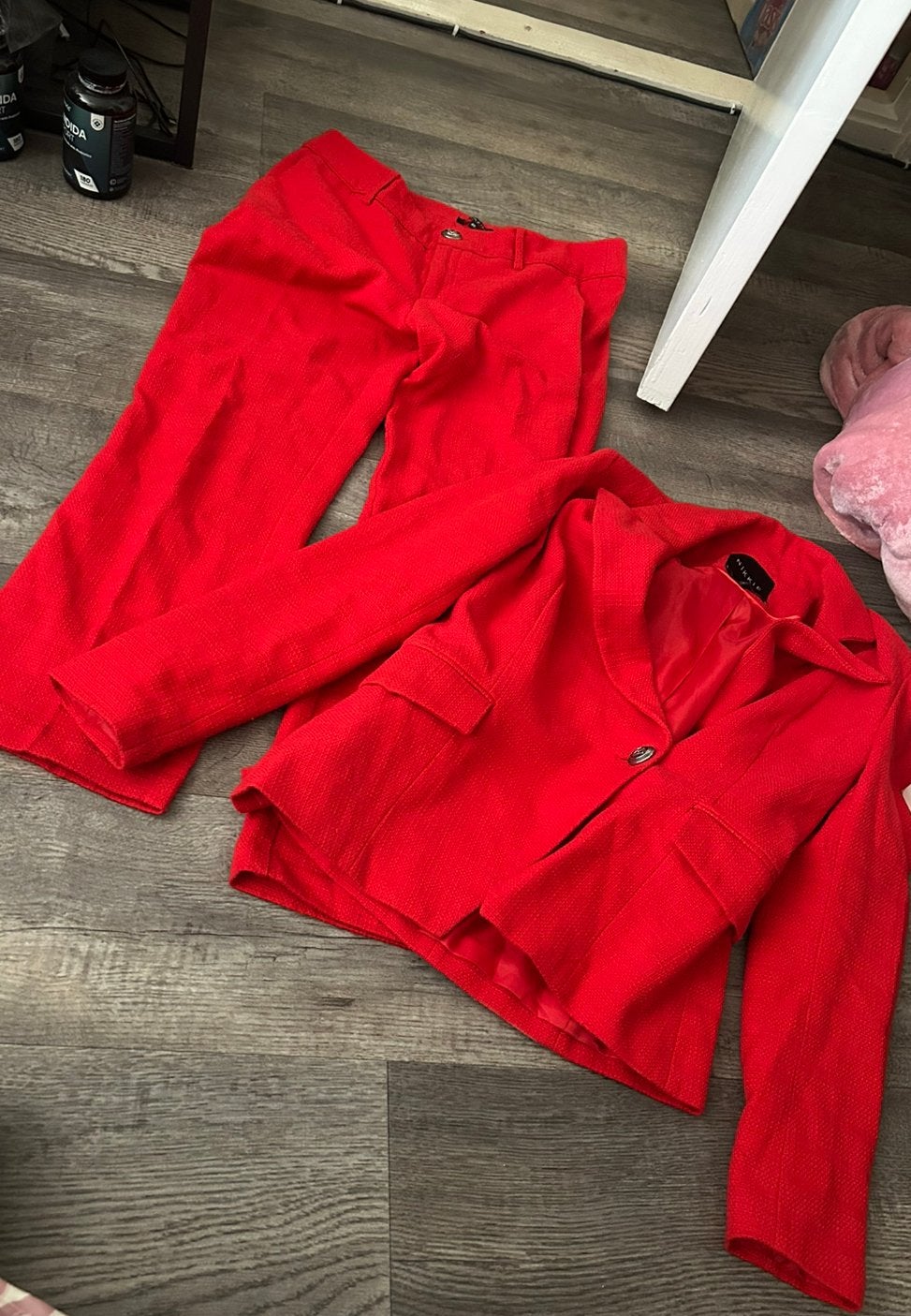 Nikkie blazer+broek rood, maat M/L, Ophalen of Verzenden, Zo goed als nieuw, Maat 38/40 (M), Rood