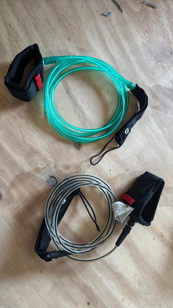Surf Leash twee stuks, Ophalen of Verzenden, Overige typen