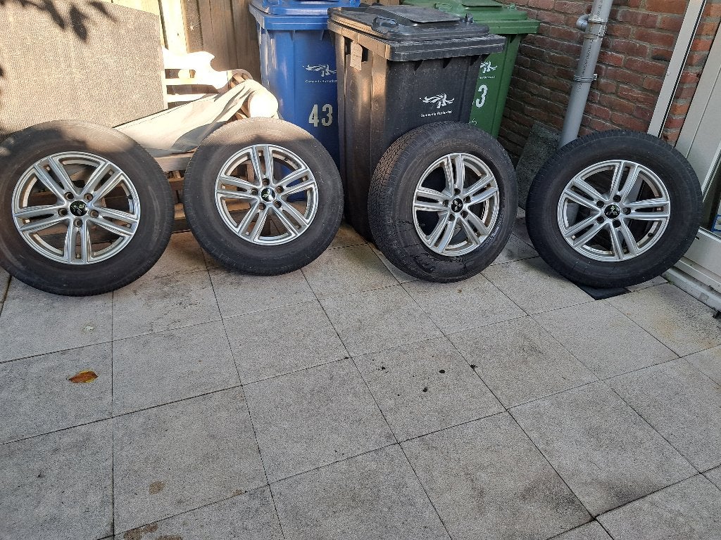 Velgen Mitsubishi ASX, Freelander 215/70 R16, Auto-onderdelen, Ophalen, 16 inch, Banden en Velgen, Personenwagen
