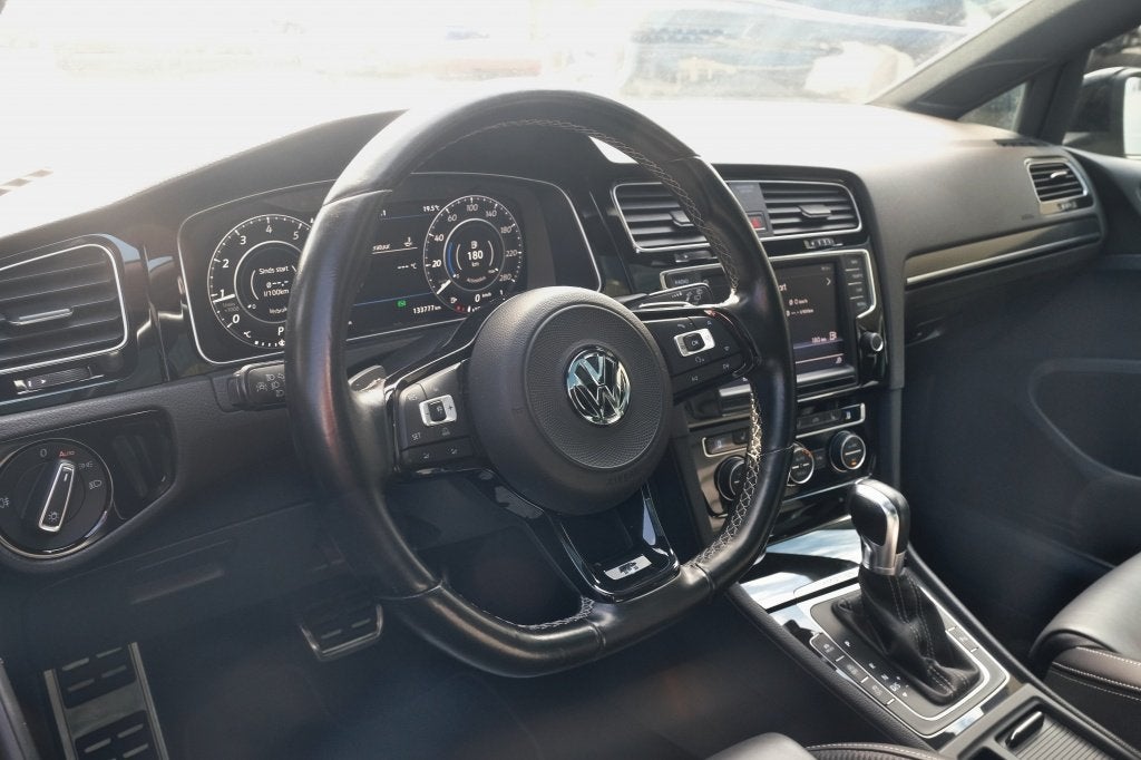 Volkswagen Golf 2.0 TSI R 4Motion Pano, Lederen bekleding, C, Automaat, Gebruikt, 4 cilinders, 1984 cc