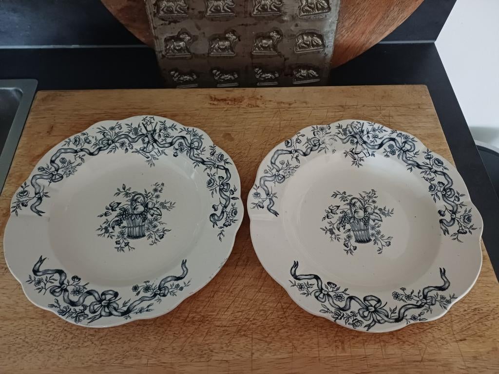 Antieke Franse diepe Borden Rubans Longchamp guirlandes, Verzenden
