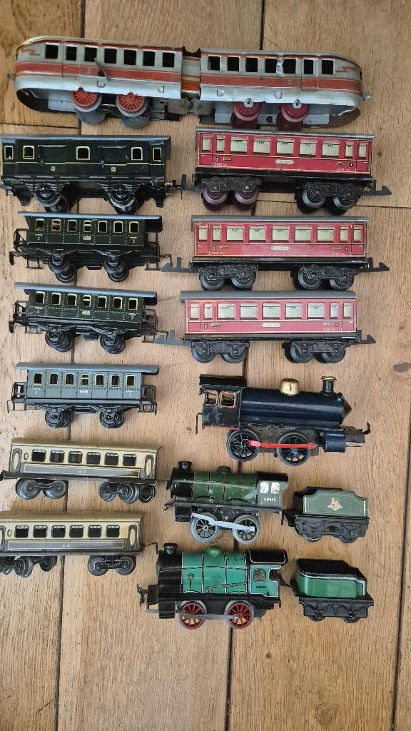 Flinke partij vintage blikken treinen spoor 0 o.a. Marklin, Hobby en Vrije tijd, Gelijkstroom of Wisselstroom, Analoog, Ophalen