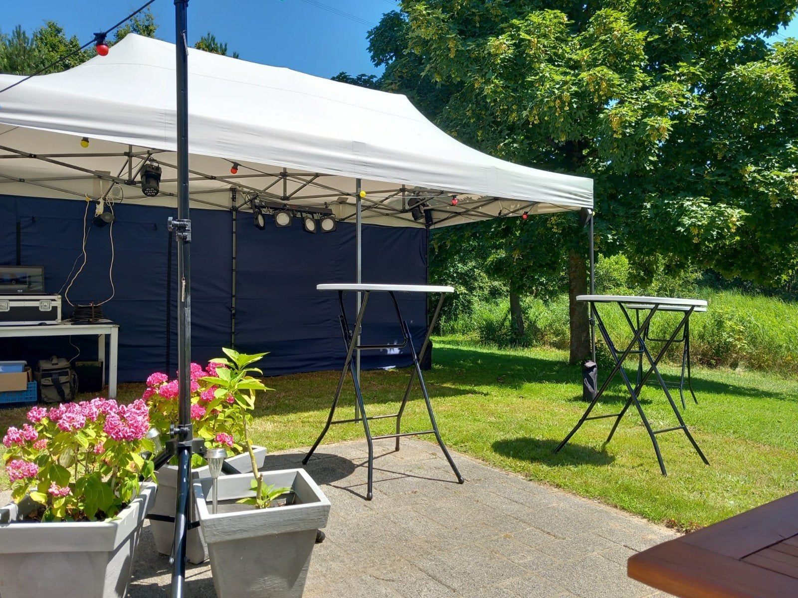Te huur partytenten div maten incl lichtslinger, Ophalen, Minder dan 5 meter