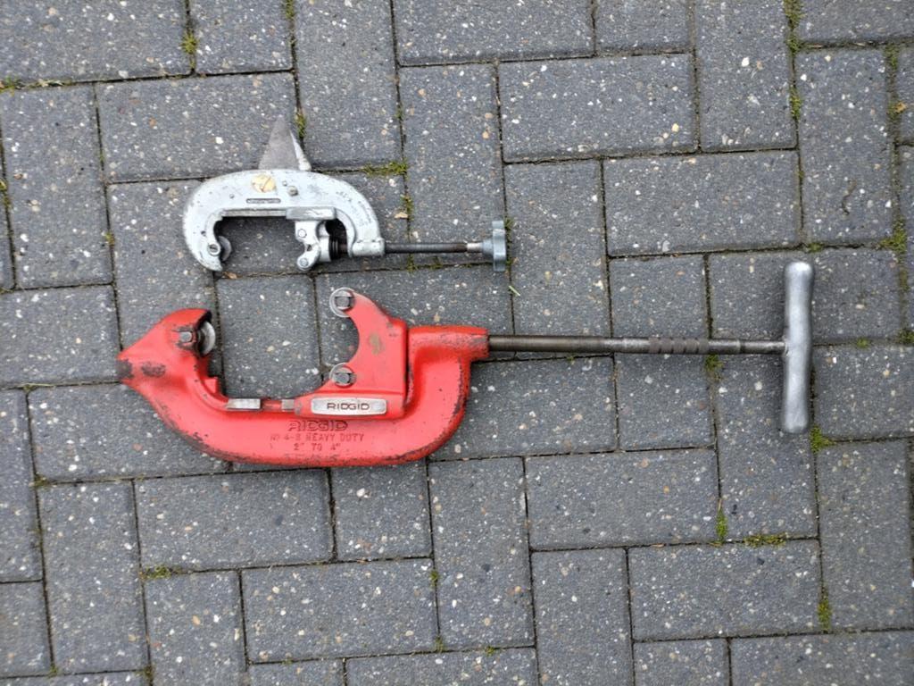 Ridgid 4-S heavyduty Pijpsnijder En Half inch tot 2 1/2 inch, Doe-het-zelf en Verbouw, Gereedschap | Handgereedschap, Ophalen of Verzenden