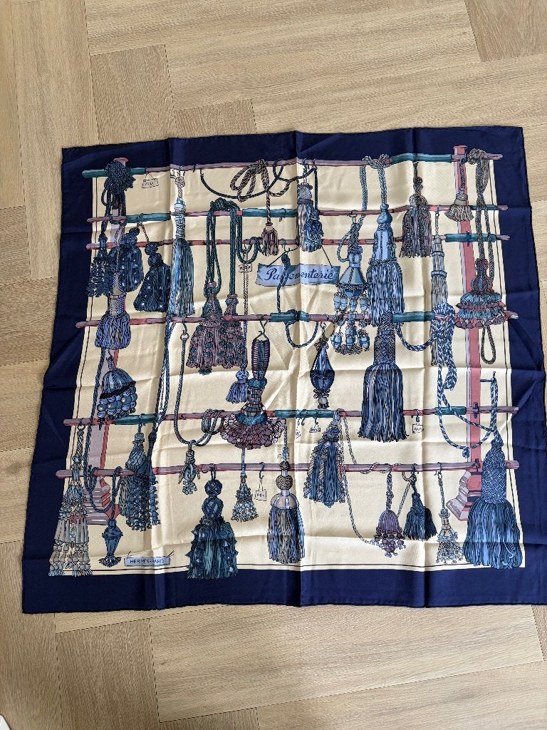 Hermès Carré 90 Passementerie zijden sjaal + originele doos, Zo goed als nieuw, Hermès, Sjaal, Ophalen