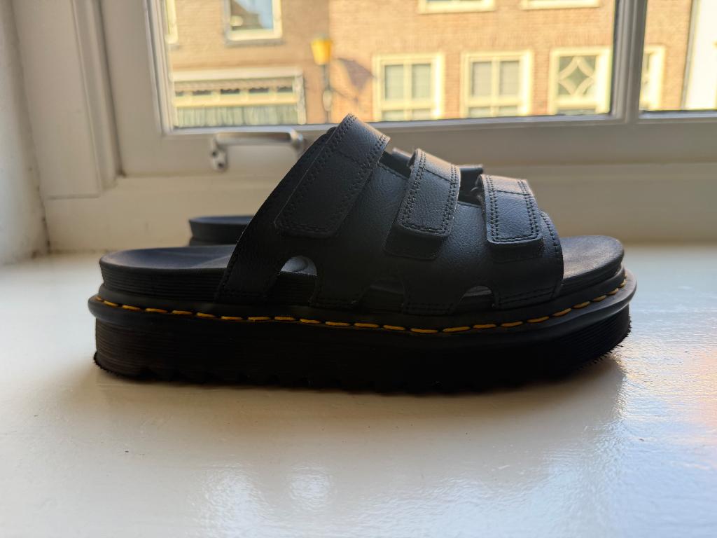 Dr Martens sandalen Maat 40, Zwart, Sandalen of Muiltjes, Ophalen of Verzenden, Dr. Martens