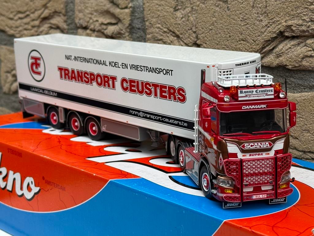 Tekno Ronny Ceusters transport Laakdal koeloplegger in doos, Hobby en Vrije tijd, Ophalen of Verzenden, Zo goed als nieuw, Bus of Vrachtwagen