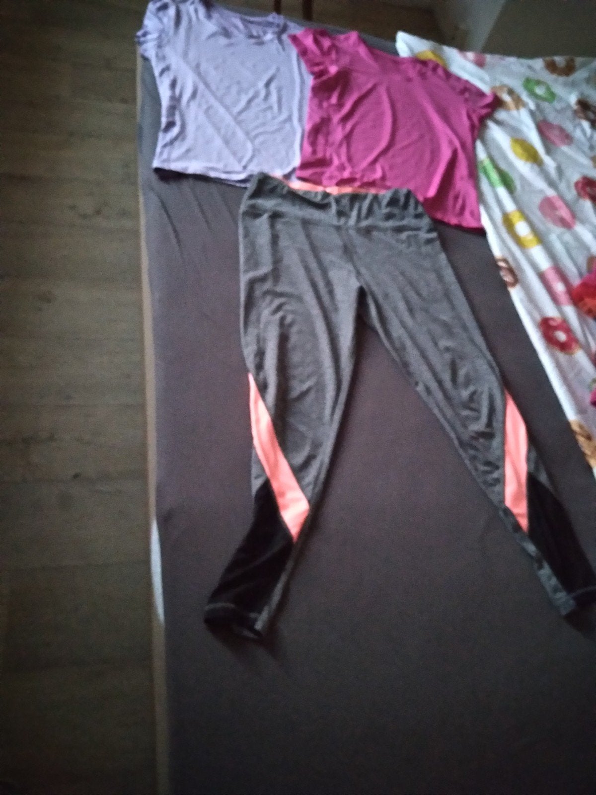 sport shirts en sportbroek graag in 1 koop, Zwart, Maat 42/44 (L), Ophalen of Verzenden, Fitness of Aerobics