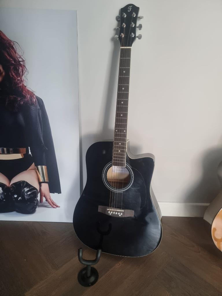 Gitaar mag snel weg, Ophalen, Zo goed als nieuw, Klassieke of Spaanse gitaar