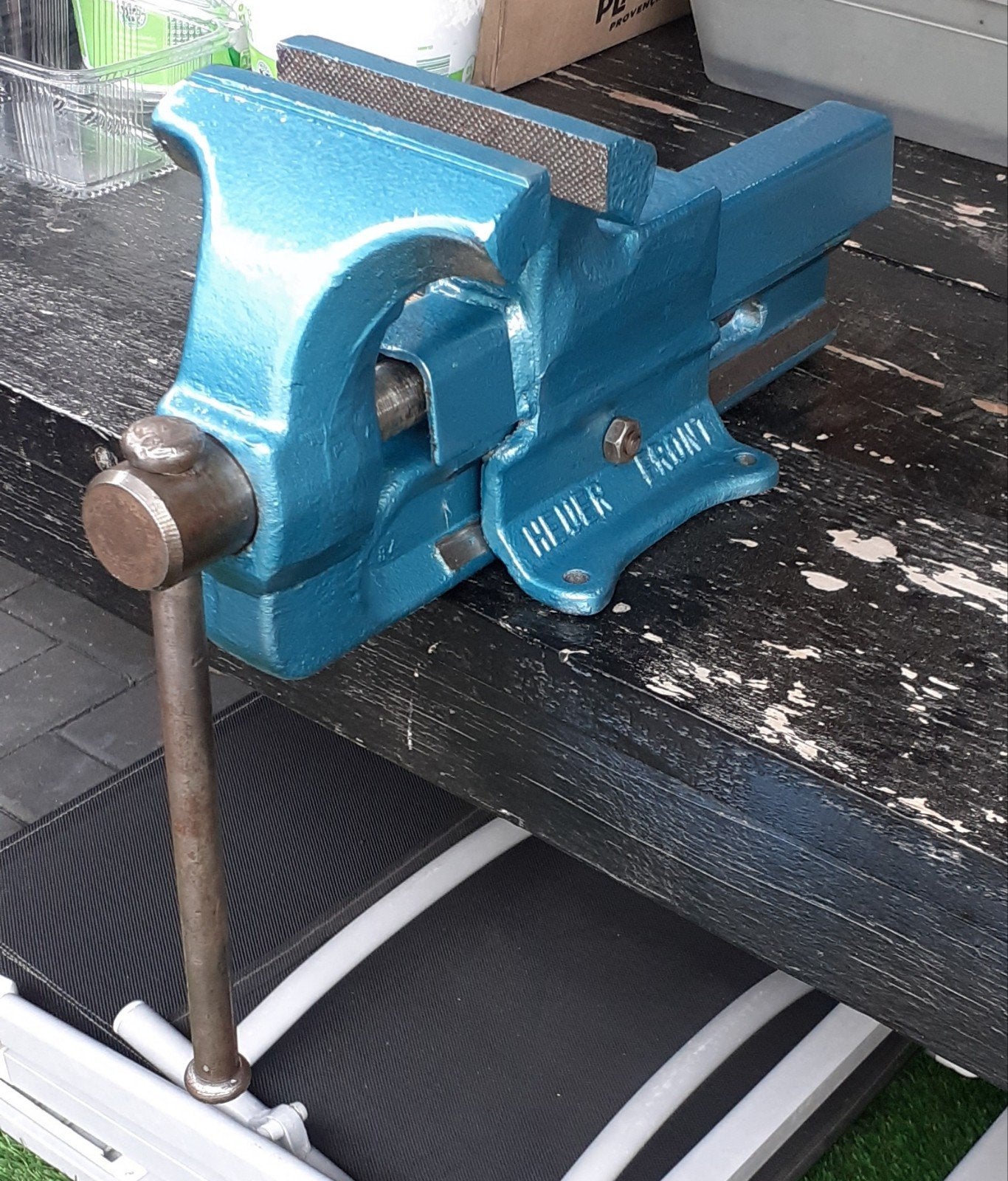 Bankschroef heuer front 135 in zeer goede staat, Ophalen, Zo goed als nieuw