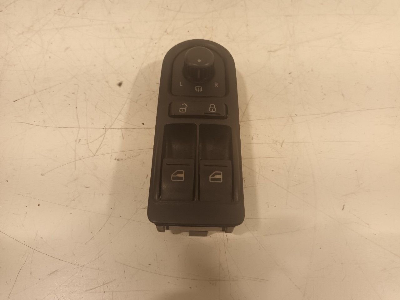 Bedieningspaneel elektrische ramen Volkswagen Transporter, Onderdelen@venauto.nl, Van der Ven Autorecycling B.V., Gebruikt, Ettenseweg 76, 4706 PB Roosendaal, The Netherlands