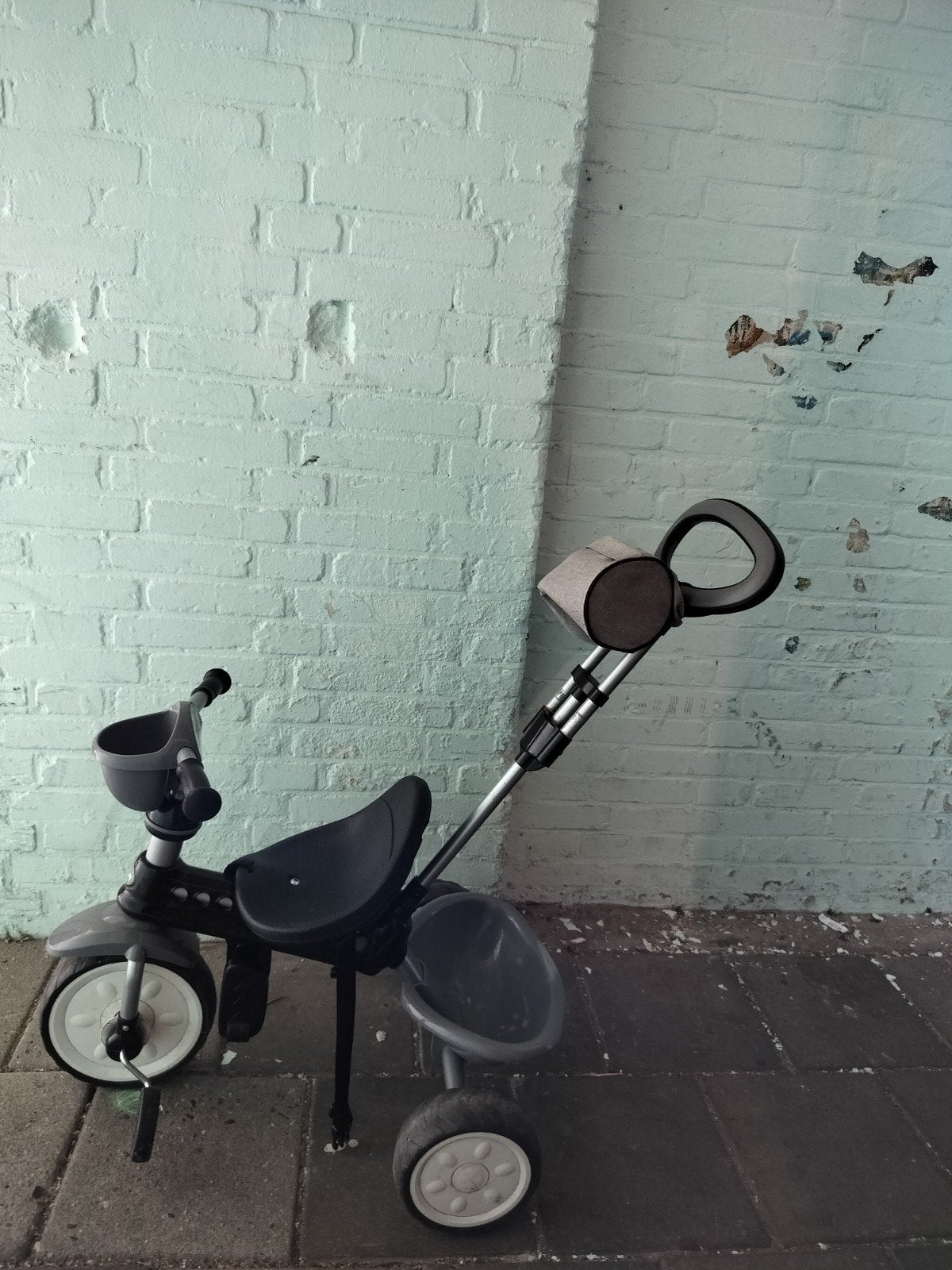 Kinder driewieler met duwstang - Grijs/Zwart, Fietsen en Brommers, Fietsen | Driewielers, Ophalen