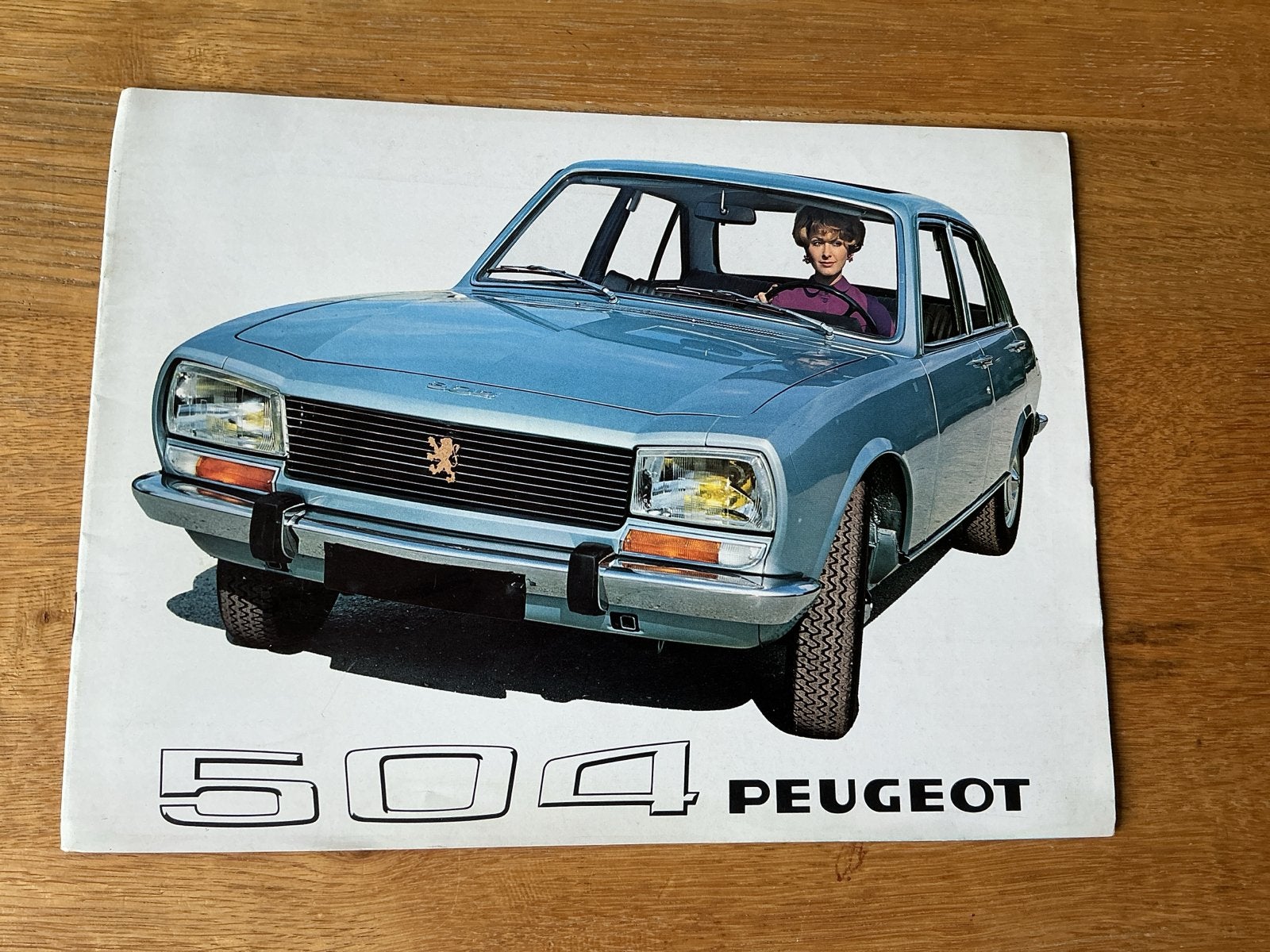 Peugeot 504 brochure uit 1970 - Klassieke auto, Ophalen of Verzenden, Zo goed als nieuw, Peugeot