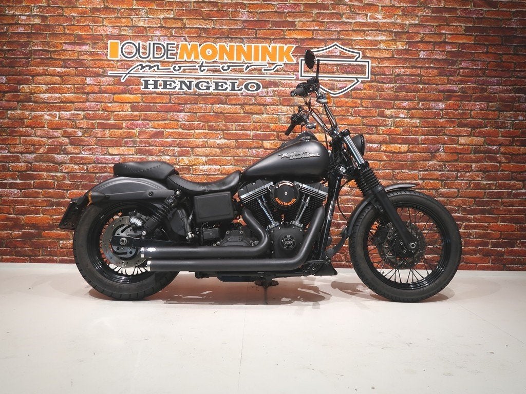 Harley-Davidson FXDB Dyna Streetbob 1690 (bj 2014), Motoren, Motoren | Harley-Davidson, Info@harley-davidson.com, Bedrijf, Laan van Vredenoord 33
2289 DA  Rijswijk ZH