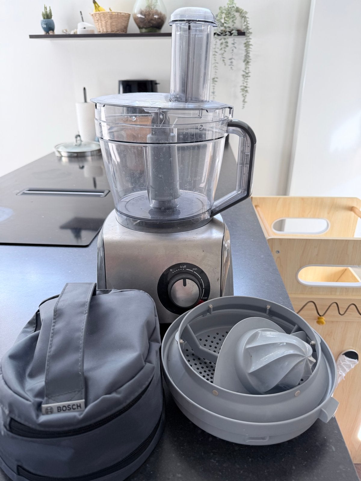 Bosch Foodprocessor met diverse accessoires, Ophalen, Gebruikt, 3 snelheden of meer, 2 tot 3 liter