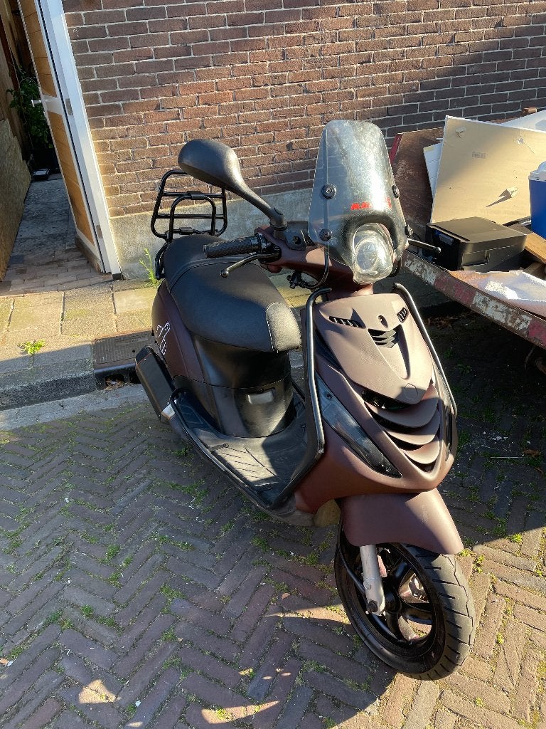 Scooter, Ophalen, Piaggio, Zo goed als nieuw, Benzine