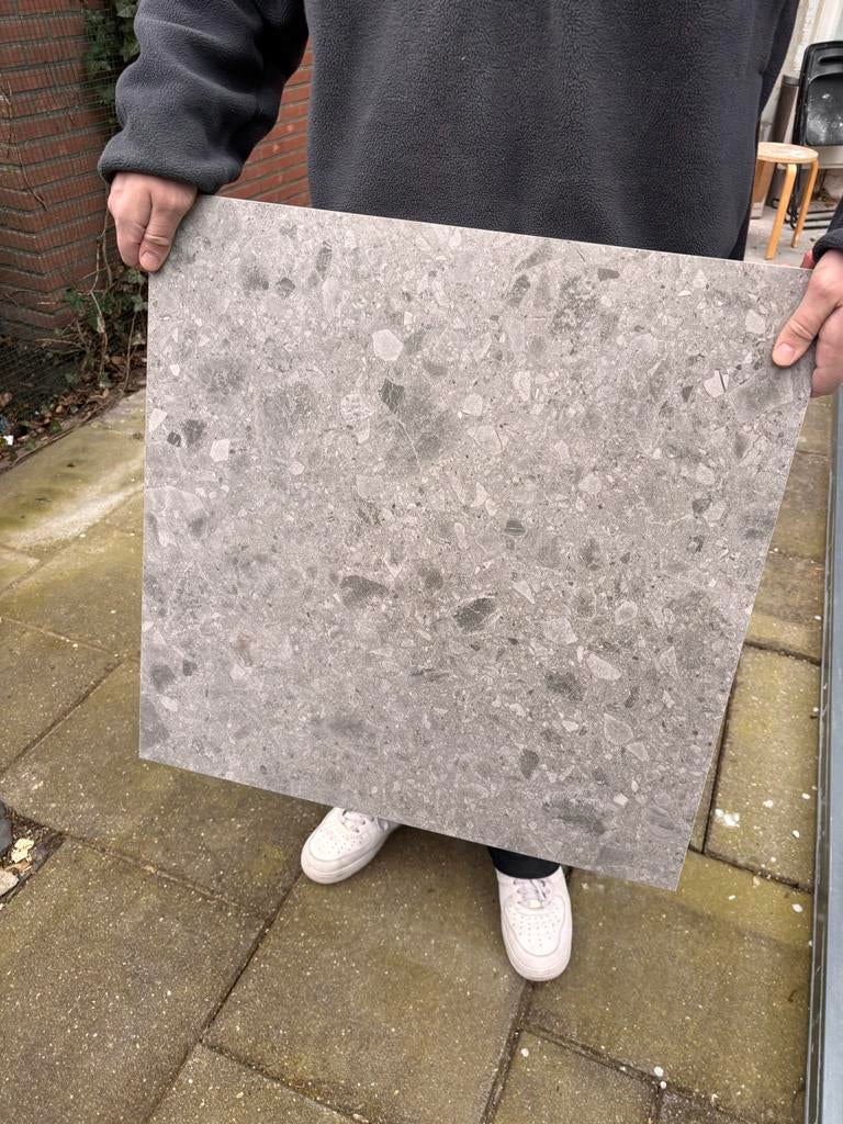 7 grijze g -stone terrazzo tegels 60x60 cm Mykonos Ceramica, Nieuw, Ophalen of Verzenden, Minder dan 5 m², Vloertegels