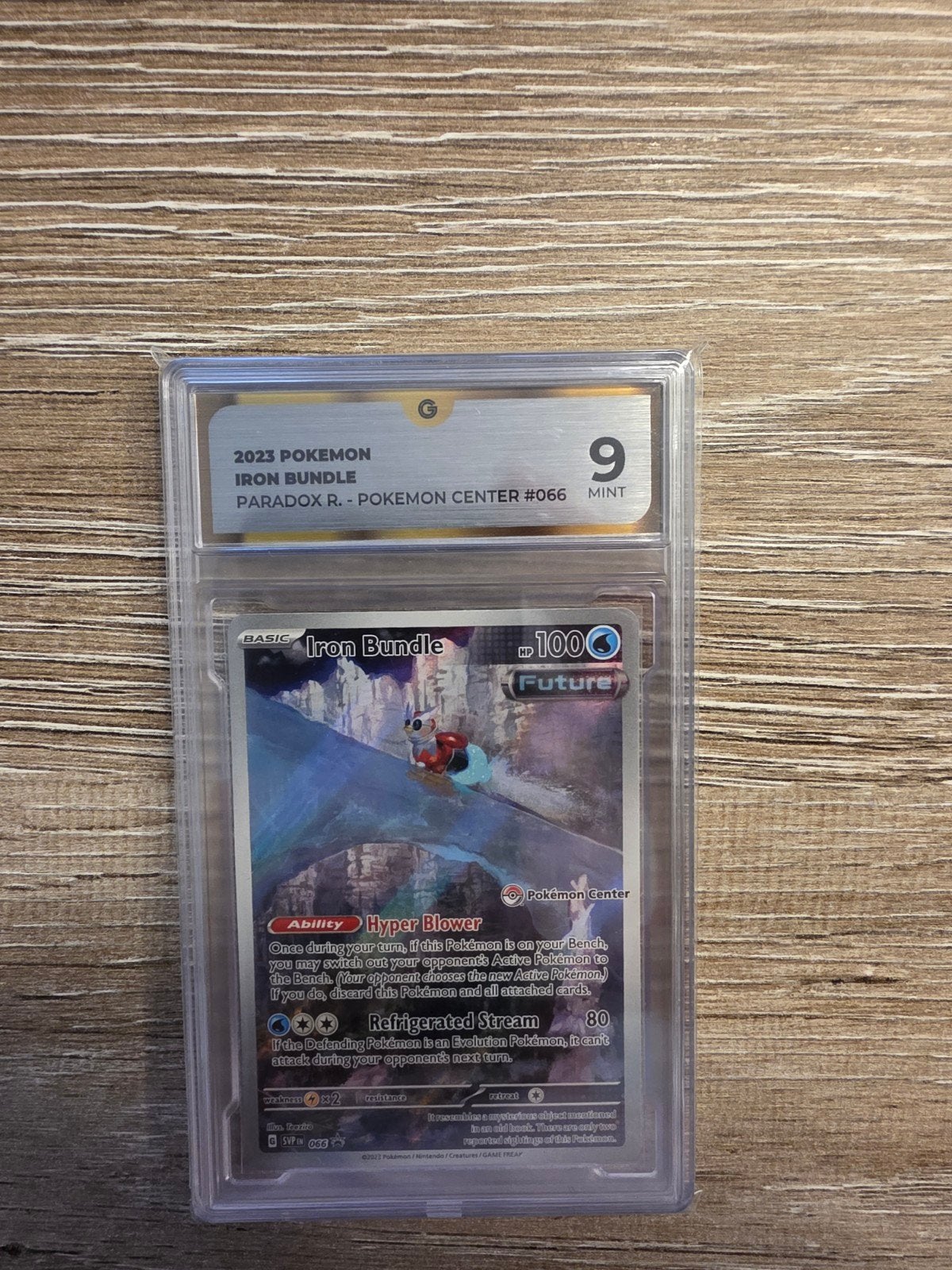 Pokemon Center Iron Bundle #066 G 9, Ophalen of Verzenden, Zo goed als nieuw