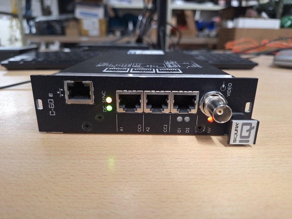 Siqura C-60 E-MC/SA video encoder incl. voeding, Ophalen of Verzenden, Gebruikt, Video