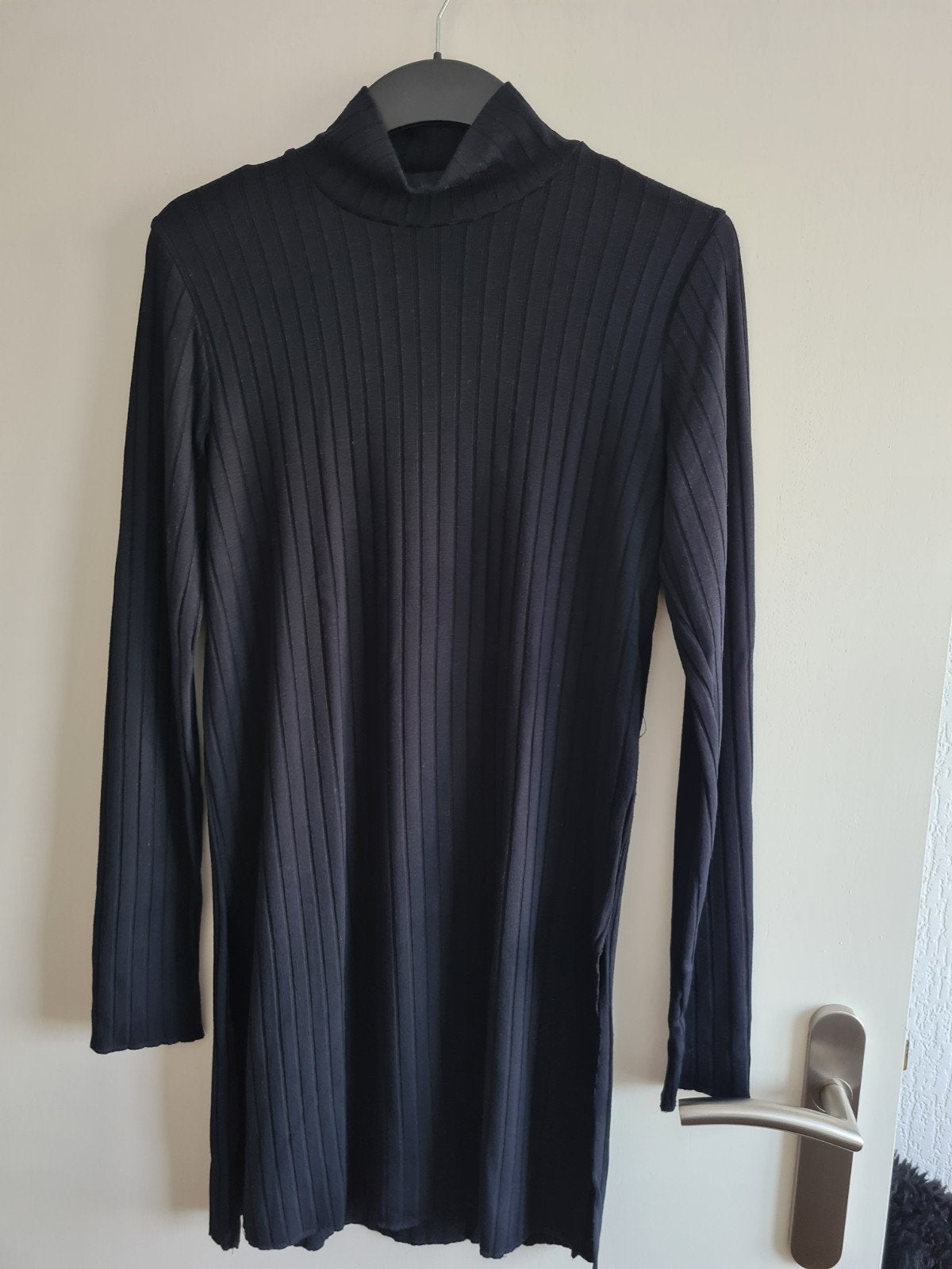 Zwarte ribgebreide lange trui met col van Zara, maat M, Maat 38/40 (M), Ophalen of Verzenden, Zo goed als nieuw, Zara