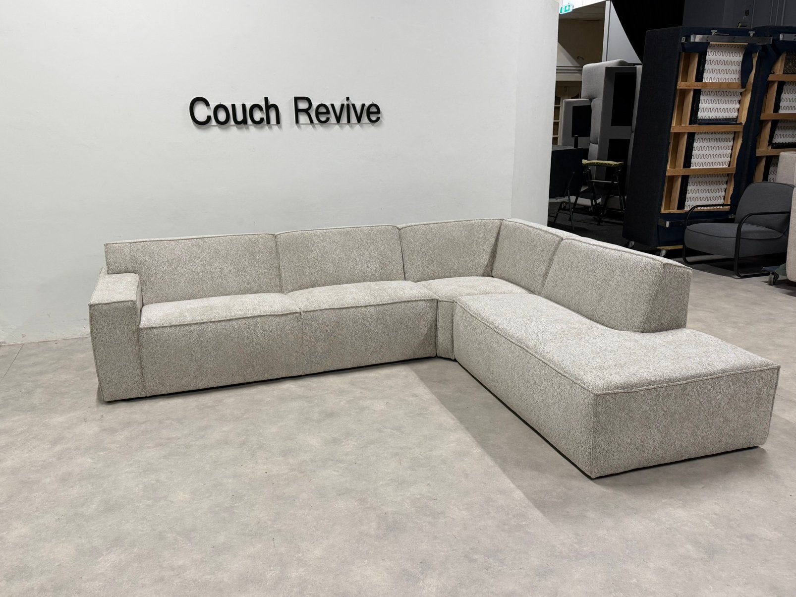 Grijze Design Hoekbank 295 x 250 | GRATIS LEVERING, Huis en Inrichting, Info@couchrevive.nl, -, Couch Revive, Ophalen of Verzenden