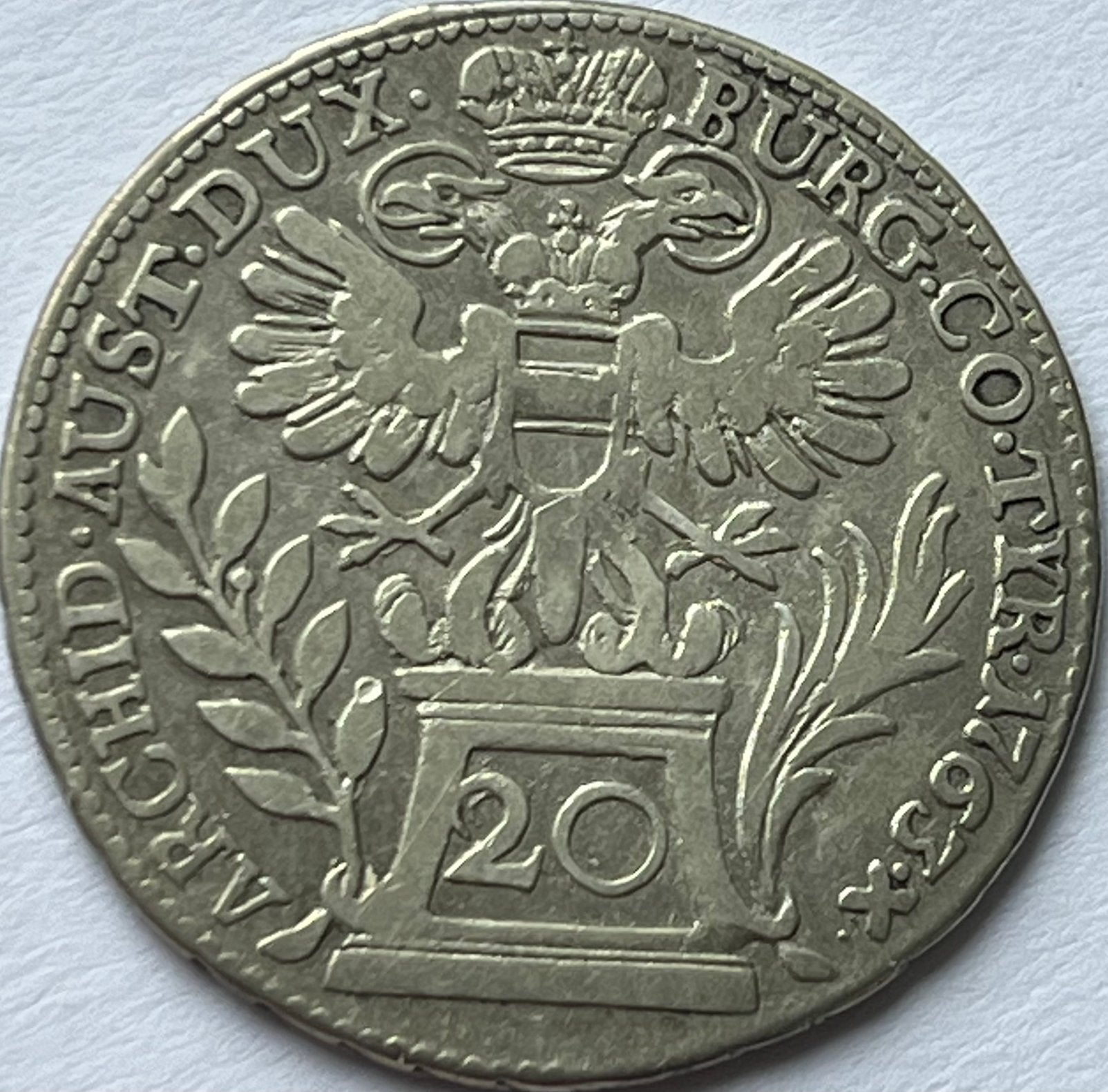Oostenrijk zilveren twintig kreuzer 1763 Maria Theresia, Postzegels en Munten, Munten | Europa | Niet-Euromunten, Ophalen of Verzenden