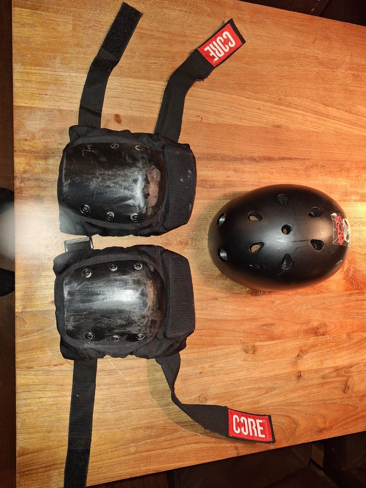 skatehelm en kniebeschermers, Ophalen of Verzenden, Gebruikt, Bescherming