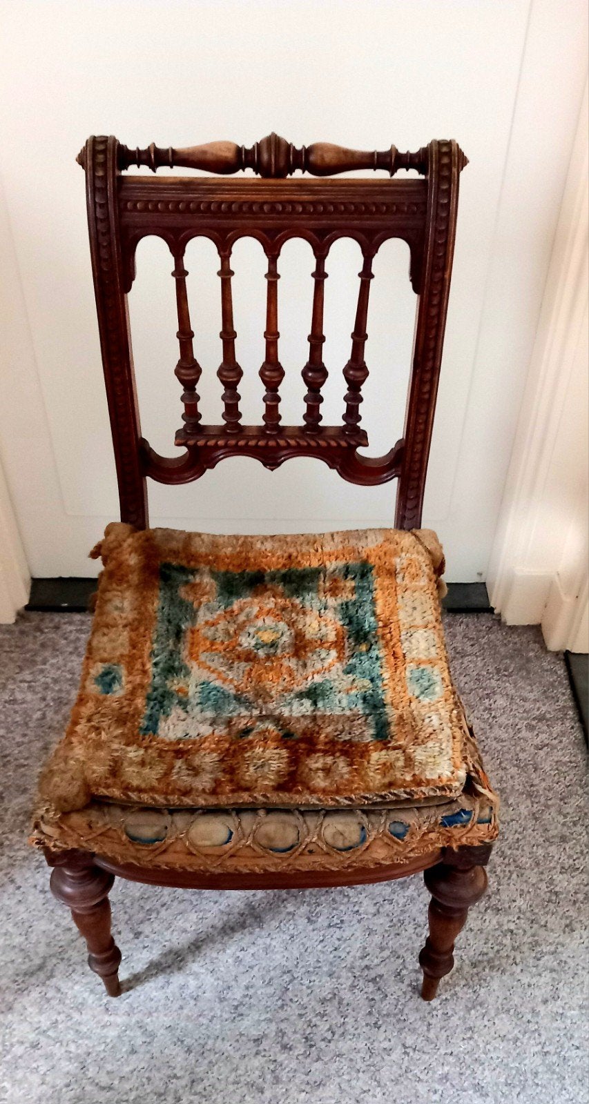 Antiek stoeltje 100jaar oud, Ophalen
