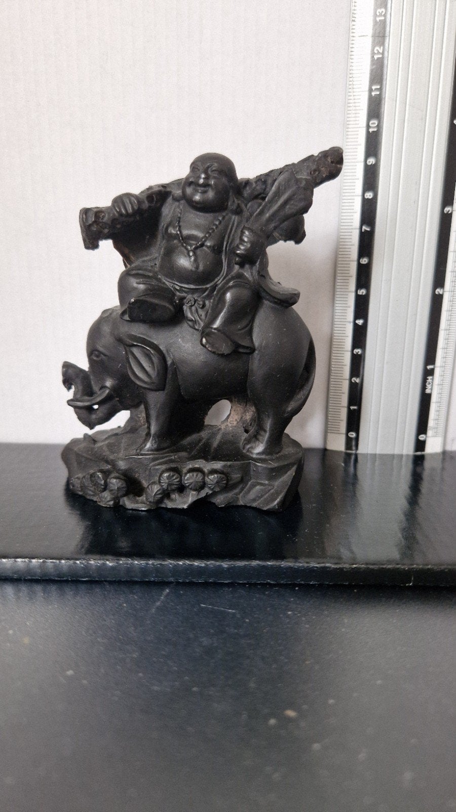 Boeddha op olifant, Zwart, Verzenden, Zo goed als nieuw, Kunststof