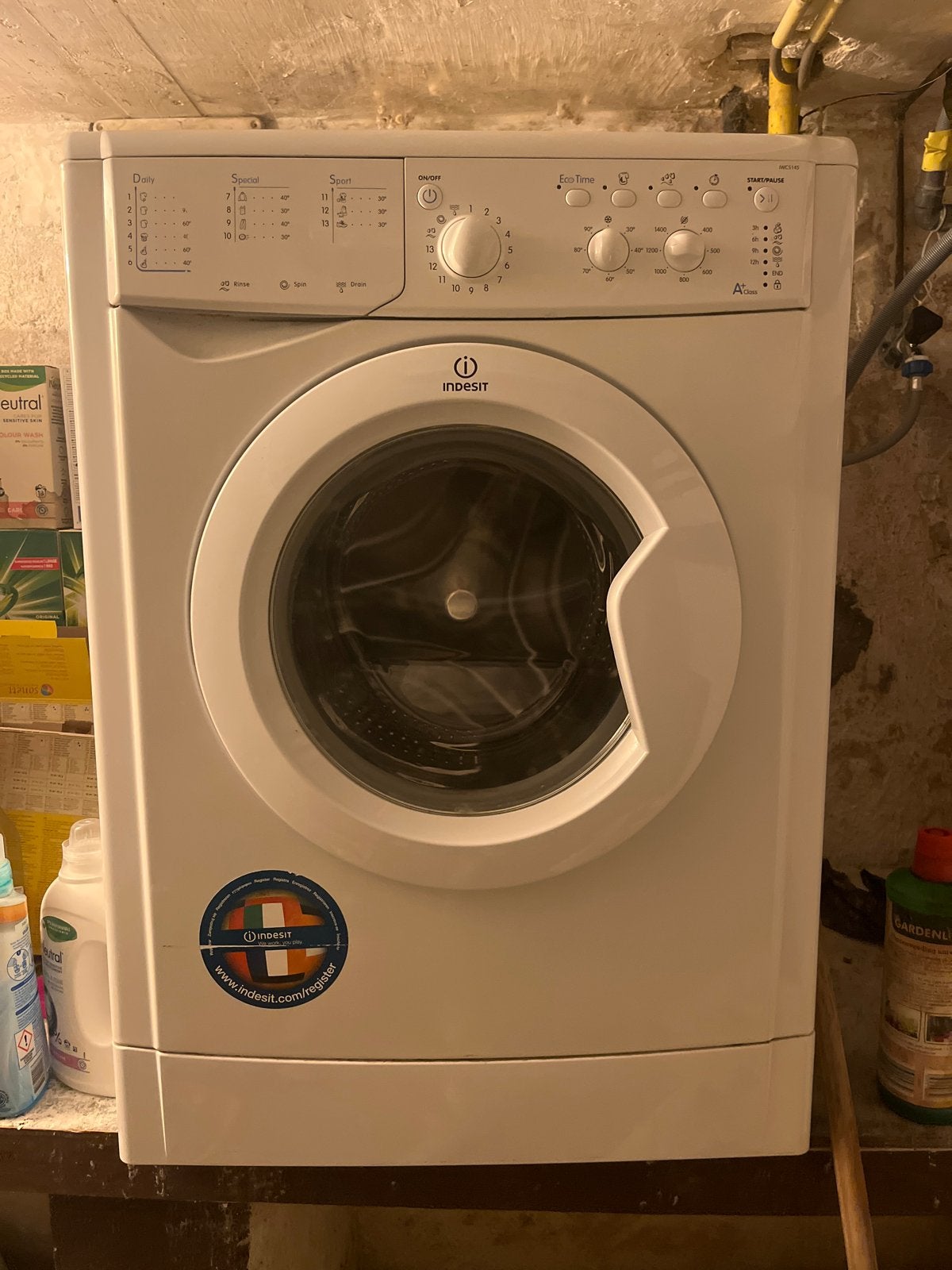 Indesit IWC5145 Wasmachine - Goed werkend, Witgoed en Apparatuur, Ophalen, 1200 tot 1600 toeren, Gebruikt, 4 tot 6 kg