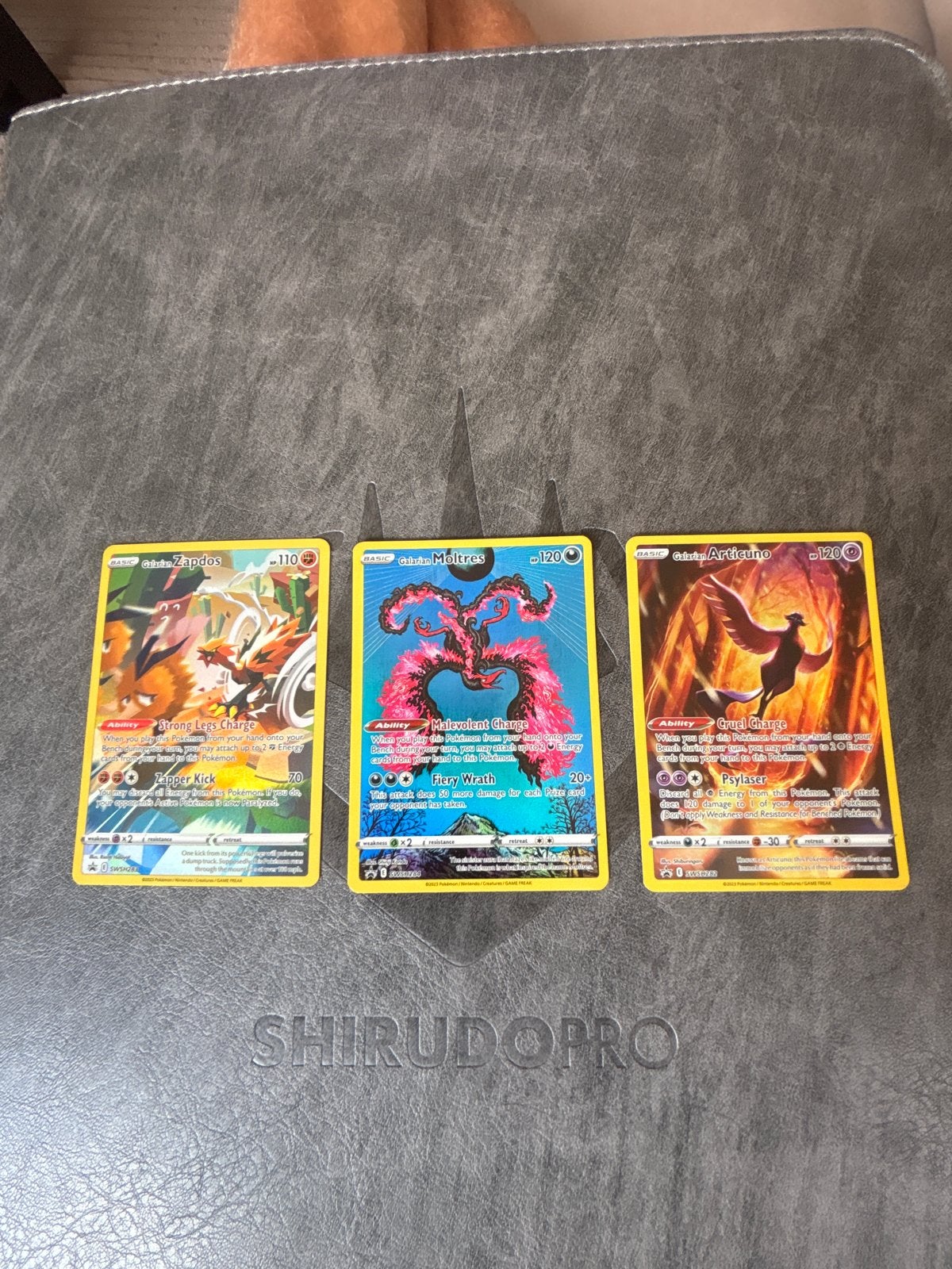 Pokémon Galarian Birds Full Art Set (Zapdos, Moltres, Articu, Verzenden, Zo goed als nieuw, Meerdere kaarten