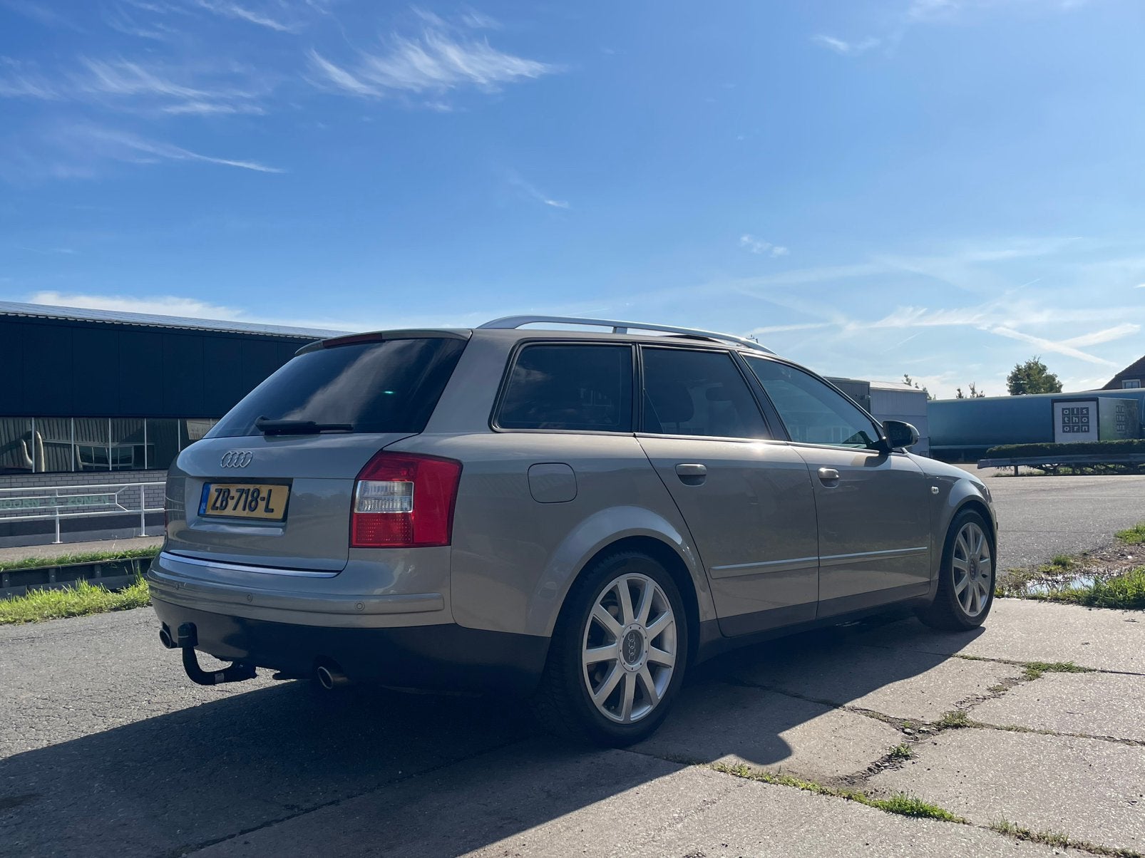 Audi A4 Avant 3.0L V6 • VOLL OPTIES • YOUNGTIMER • TREKHAAK!, foto 4