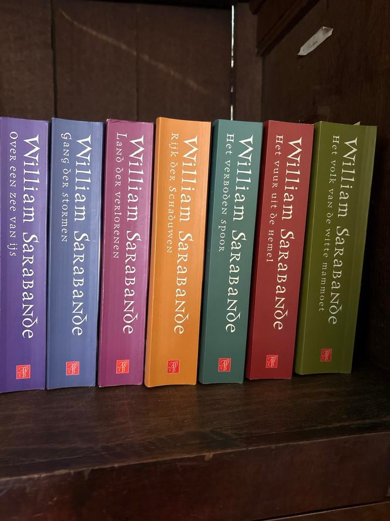 William Sarabande - Kinderen van de Dageraad (7 boeken), Boeken, Ophalen of Verzenden, Gelezen