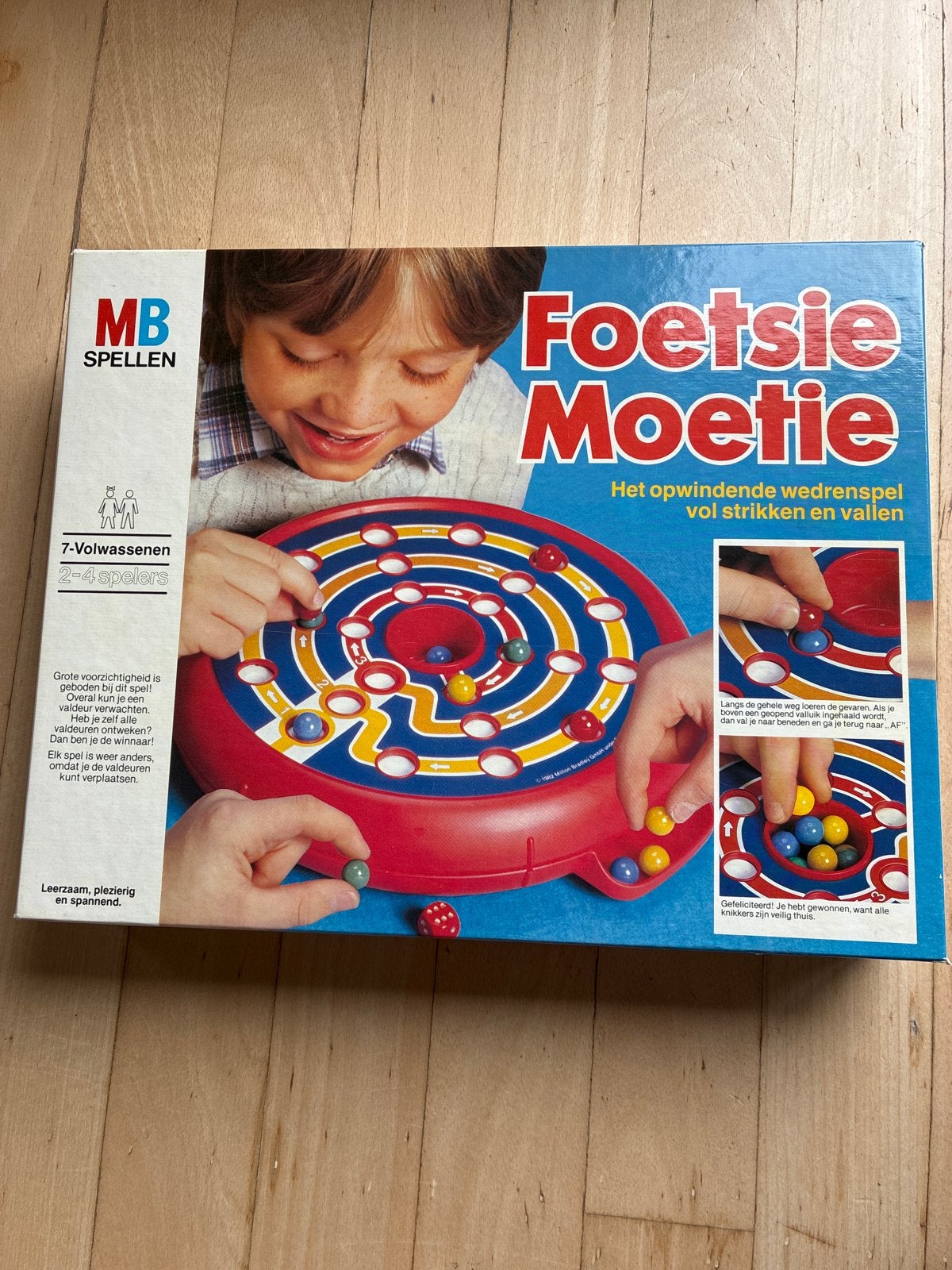 MB Spellen Foetsie Moetie - Het opwindende wedrenspel, Drie of vier spelers, Ophalen, Gebruikt