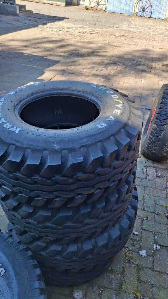 Hummer banden, Ophalen of Verzenden, 16 inch, Zomerbanden, Band(en)