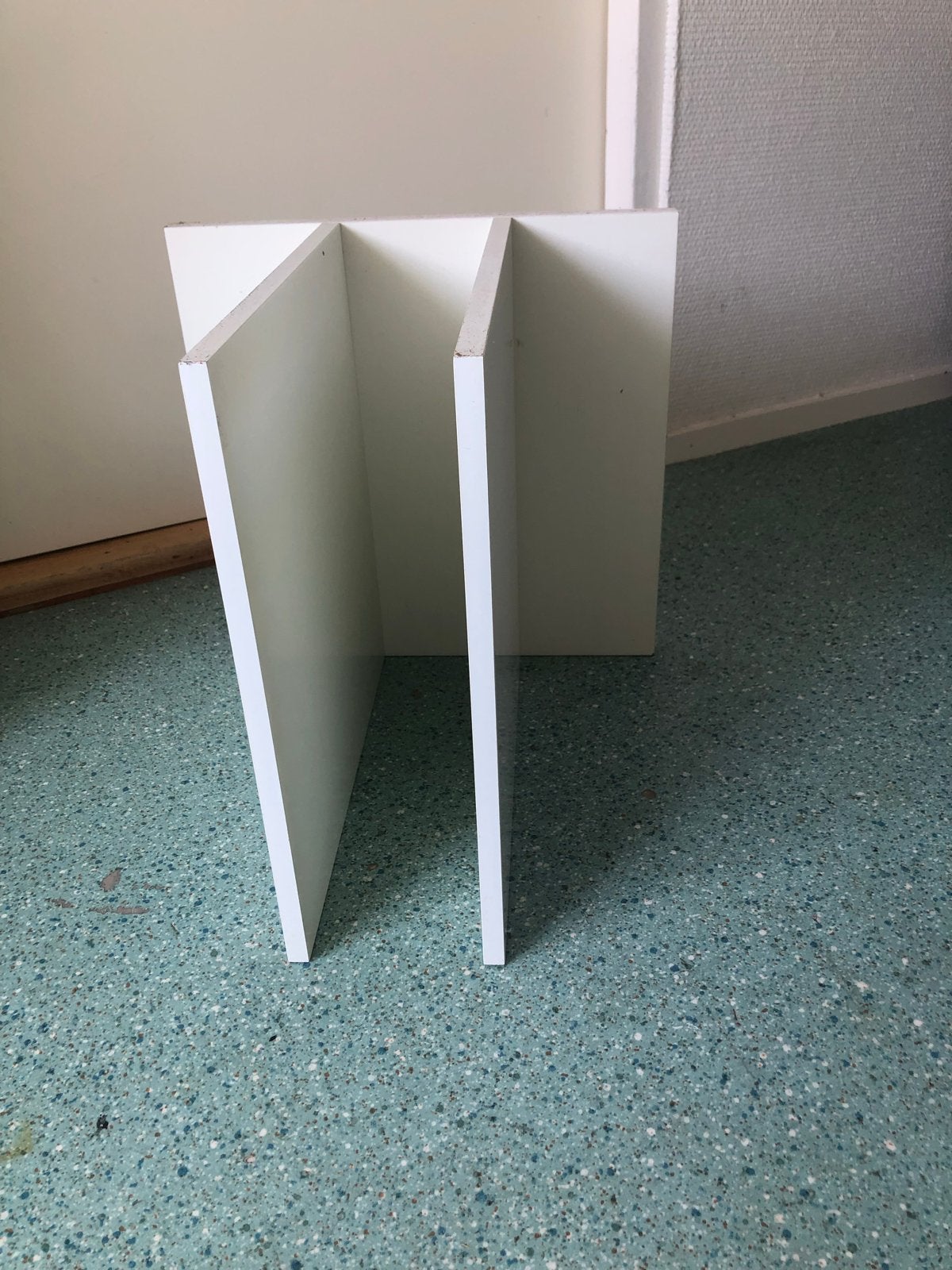Witte LP-houder / platenstandaard van Interlubke kast, Ophalen of Verzenden, Gebruikt, LP