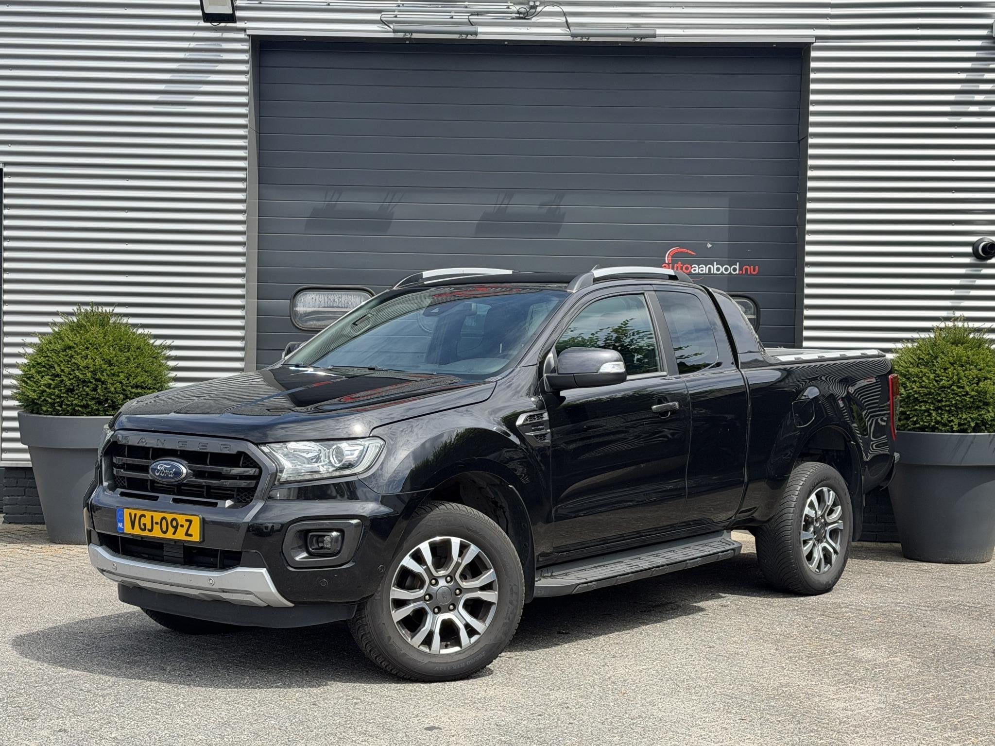 Ford Ranger 2.0 EcoBlue Wildtrak Supercab | Trekhaak | Camer, Auto's, Ford, 4 cilinders, Leder en Stof, Zwart, Origineel Nederlands
