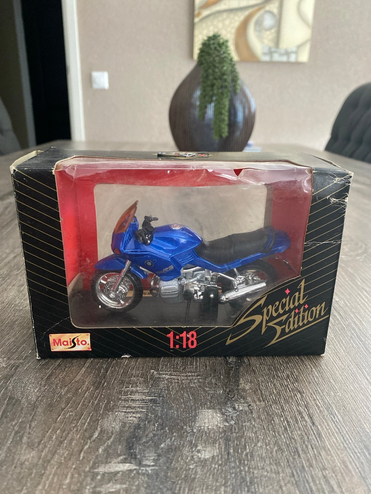 Maisto Special Edition BMW R1100RS modelmotor 1:18, Ophalen of Verzenden, Zo goed als nieuw, Motor